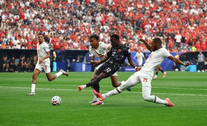 Tani Oluwaseyi of Canada has a shot Canada v Morocco, 2026 FIFA World Cup, WM, Weltmeisterschaft, Fussball Round of 16, Football, Houston Stadium, Houston, Texas, USA - 04 Jul 2026Houston Houston Stadium Texas (TX) United States of America  Copyright: xMichaelxZemanek Shutterstockx 16975466m