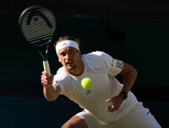 2026 Wimbledon, July 04, Day 6 LONDON, - JULY 4: Alexander Zverev of Germany plays a shot against Marcos Giron of the United States in the third round during the 2026 Wimbledon, July 04, Day 6 at The all England club, Wimbledon on July 4, 2026 in London, GBR. London The all England club, Wimbledon GBR Copyright: xPeterxvanxdenxBerg ISIxPhotosx 9451