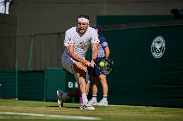 July 4, 2026, London, London, Great Britain: Alexander Zverev of Germany during The Championships Wimbledon Tennis 2026: Grand Slam: The Championships Wimbledon: ZVEREV 6:2 7:6 6:4 GIRON  - ZUMAs343 20260704_zsp_s343_058 Copyright: xMathiasxSchulzx