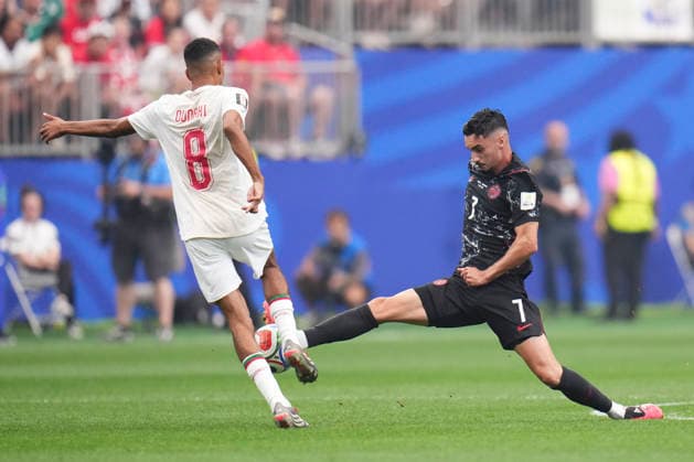 July 4, 2026, Houston, Texas, United States: Stephen Eustaquio of Canada and Azzedine Ounahi of Morocco compete for the ball during the FIFA World Cup, WM, Weltmeisterschaft, Fussball 2026 Round Of 16 match between Canada and Morocco at Houston Stadium on July 4, 2026 in Houston, United States. Houston United States - ZUMAa181 20260704_zaa_a181_015 Copyright: xJosexBretonx