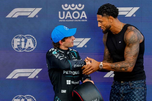 F1 - BRITISH GRAND PRIX 2026 KIMI ANTONELLI Andrea (ita), Mercedes AMG F1 Team W16, portrait and the Pirelli Pole Position Award presented by footballer Maduka Okoye, during the Formula 1 British Grand Prix 2026, 9th round of the 2026 Formula One World Championship, WM, Weltmeisterschaft from July 3 to 5, 2026 on the Silverstone Circuit, in Silverstone, United Kingdom - SilverstoneUnited Kingdom  Copyright: xPauloxMariax
