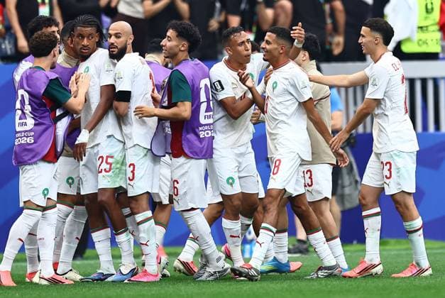 Azzedine Ounahi of Morocco celebrates scoring the opening goal with team-mates Canada v Morocco, 2026 FIFA World Cup, WM, Weltmeisterschaft, Fussball Round of 16, Football, Houston Stadium, Houston, Texas, USA - 04 Jul 2026Houston Houston Stadium Texas (TX) United States of America  Copyright: xMichaelxZemanek Shutterstockx 16975466ae