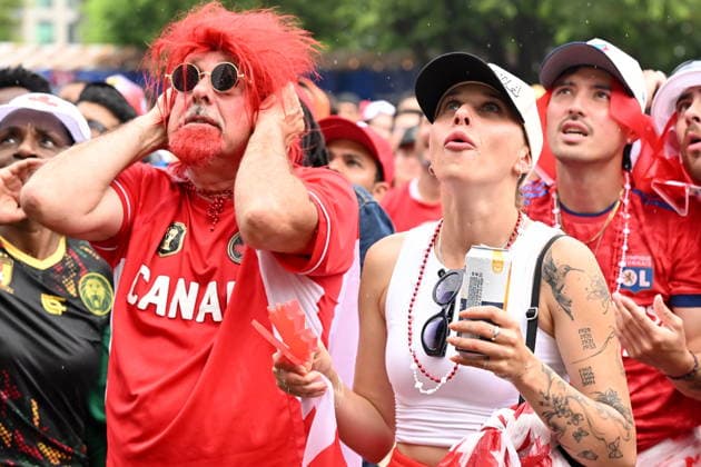 July 4, 2026, Toronto, On, Canada: Fans watch the action during the first half of Canada s World Cup soccer match against Morocco at FIFA Fan Fest in Toronto on Saturday, July 4, 2026. Canada V. Morocco R16  - ZUMAc35_ 20260704_zaf_c35_030 Copyright: xJonxBlackerx