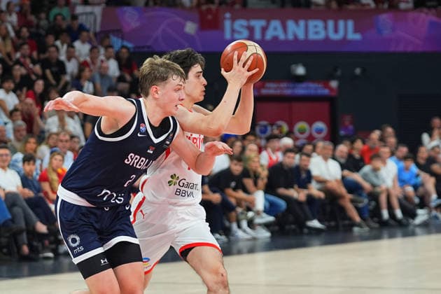 Turkiye v Serbia - FIBA U17, U 17 Basketball World Cup ISTANBUL, TURKIYE - JULY 04: Omer Yusuf Sik (R) of Turkiye in action against Luka Galic (2) of Serbia during the FIBA Under-17 Basketball World Cup match between Turkiye and Serbia at the Basketball Development Center in Istanbul, Turkiye, on July 4, 2026. Esra Bilgin Anadolu Istanbul Turkey. Editorial use only. Please get in touch for any other usage.  Copyright: x2026xAnadoluxEsraxBilginx
