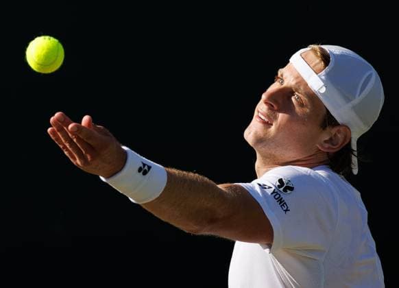 Belgian Zizou Bergs pictured in action during a tennis match between Belgian Bergs and British Fery, in the third round of the Men s singles at the Wimbledon grand slam tennis tournament in London, Britain, Saturday 04 July 2026. BENOITxDOPPAGNE  x180376125x