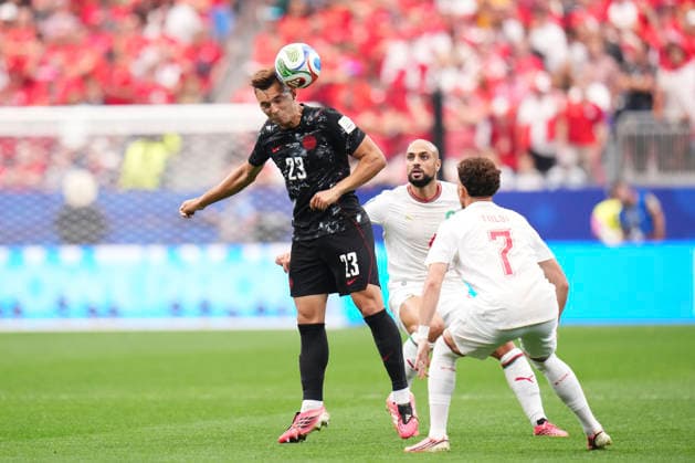 July 4, 2026, Houston, Texas, United States: Niko Sigur of Canada in action during the FIFA World Cup, WM, Weltmeisterschaft, Fussball 2026 Round Of 16 match between Canada and Morocco at Houston Stadium on July 4, 2026 in Houston, United States. Houston United States - ZUMAa181 20260704_zaa_a181_048 Copyright: xJosexBretonx