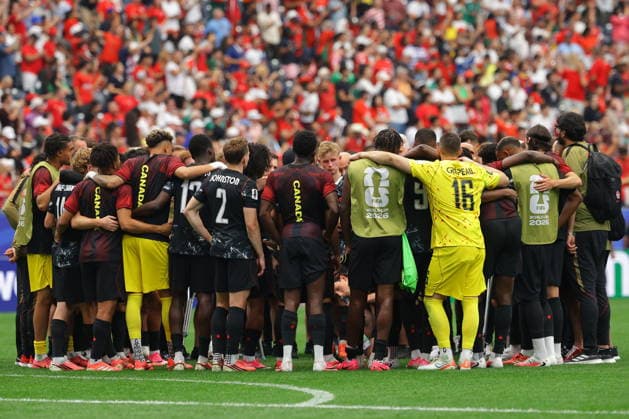 FIFA World Cup, WM, Weltmeisterschaft, Fussball 2026 - Round of 16 - Canada vs Morocco The team of Canada huddles after the FIFA World Cup 2026 Round of 16 match Canada against Morocco, in Houston, USA, 04 July 2026. HOUSTON United States  Copyright: xCHRISTOPHERxNEUNDORFx