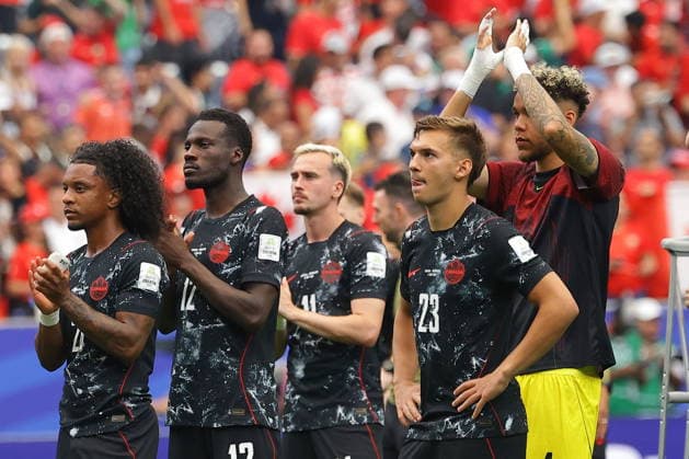 FIFA World Cup, WM, Weltmeisterschaft, Fussball 2026 - Round of 16 - Canada vs Morocco Players of Canada react after the FIFA World Cup 2026 Round of 16 match Canada against Morocco, in Houston, USA, 04 July 2026. HOUSTON United States  Copyright: xCHRISTOPHERxNEUNDORFx