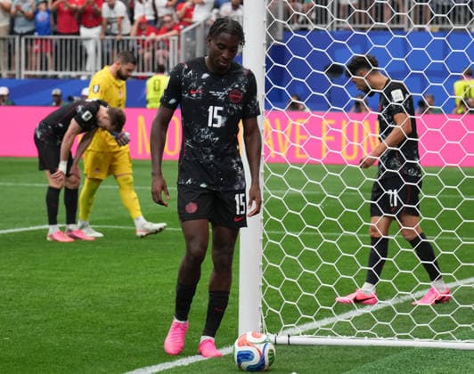 (260705) -- HOUSTON, July 5, 2026 -- Players of Canada react after the round of 16 match between Canada and Morocco at the 2026 FIFA World Cup, WM, Weltmeisterschaft, Fussball at Houston Stadium in Houston, the United States, July 4, 2026. ) (SP)U.S.-HOUSTON-FOOTBALL-FIFA WORLD CUP-ROUND OF 16-CAN VS MAR XiaoxYijiu 