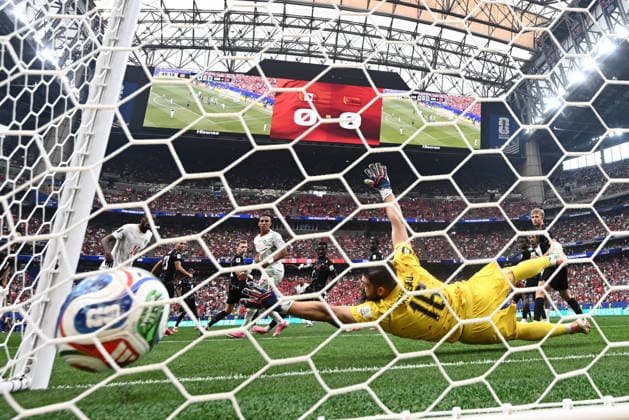 (260705) -- HOUSTON, July 5, 2026 -- Maxime Crepeau, goalkeeper of Canada, fails to save the ball the round of 16 match between Canada and Morocco at the 2026 FIFA World Cup, WM, Weltmeisterschaft, Fussball at Houston Stadium in Houston, the United States, July 4, 2026. ) (SP)U.S.-HOUSTON-FOOTBALL-FIFA WORLD CUP-ROUND OF 16-CAN VS MAR XiaoxYijiu 