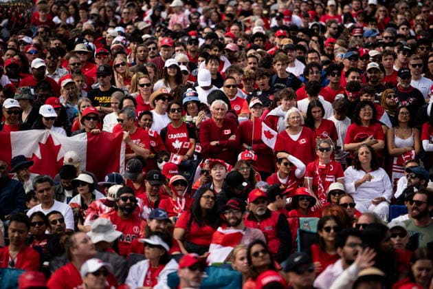 July 4, 2026, Vancouver, Bc, CANADA: Canadian fans watch Canada play Morocco during a World Cup round of 16 soccer match, at Jack Poole Plaza, in Vancouver, on Saturday, July 4, 2026. Canada News - July 4, 2026  - ZUMAc35_ 20260704_zaf_c35_075 Copyright: xEthanxCairnsx