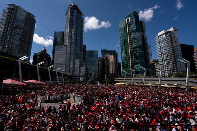 July 4, 2026, Vancouver, Bc, CANADA: Canadian fans watch Canada play Morocco during a World Cup round of 16 soccer match, at Jack Poole Plaza, in Vancouver, on Saturday, July 4, 2026. Canada News - July 4, 2026  - ZUMAc35_ 20260704_zaf_c35_084 Copyright: xEthanxCairnsx