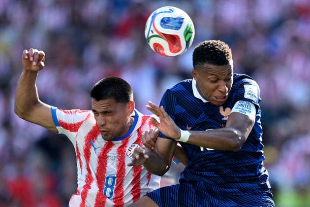 Mg Philadelphia (Stati Uniti) 04 07 2026 - Mondiali di Calcio 2026 Paraguay-Francia foto Matteo Gribaudi Image nella foto: Diego Gomez-Kylian Mbappe 
