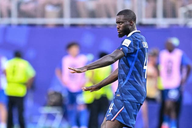 Dayot Upamecano (France) gestures during the FIFA World Cup, WM, Weltmeisterschaft, Fussball 2026 Round Of 16 match between Paraguay and France at Philadelphia Stadium on July 4, 2026 in Philadelphia, United States. (Photo by Harry Langer DeFodi Images) - *** Dayot Upamecano of France gestures during the 2026 FIFA World Cup Round of 16 match between Paraguay and France at Philadelphia Stadium on July 4, 2026, in Philadelphia, United States. Photo by Harry Langer, DeFodi Images