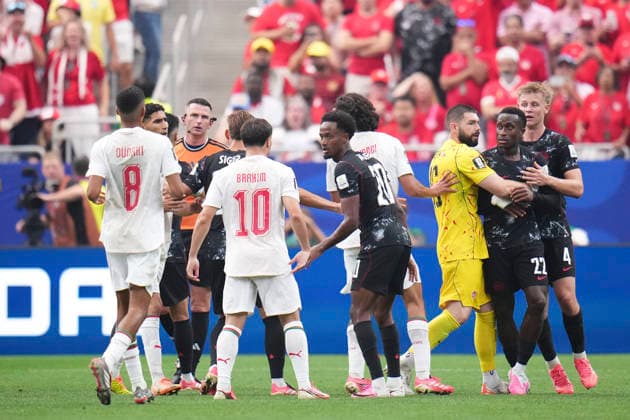 July 4, 2026, Houston, Texas, United States: Brahim Diaz of Morocco argues with Richie Laryea of Canada during the FIFA World Cup, WM, Weltmeisterschaft, Fussball 2026 Round Of 16 match between Canada and Morocco at Houston Stadium on July 4, 2026 in Houston, United States. Morocco Defeats Co-Host Canada 3-0 To Reach World Cup Quarterfinals  - ZUMAa181 20260704_zaa_a181_025 Copyright: xJosexBretonx