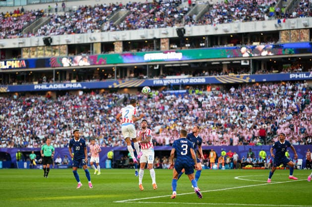 July 04, 2026: Paraguay Defender Gustavo Velazquez (2) heads the ball during the second half of a World Cup Match against France at Philadelphia Stadium in Philadelphia, Pennsylvania. CSM Philadelphia United States of America - ZUMAc04_ 20260704_zma_c04_104 Copyright: xKylexRoddenx