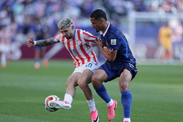 ENCISO Julio and SALIBA Williams during FIFA World Cup, WM, Weltmeisterschaft, Fussball 2026 : Round of 16 Paraguay France 4 juillet 2026 PHILADELPHIA Philadelphia Stadium USA By IMAGO Didier Lefa Studio Desire Ameka PHILADELPHIA Philadelphia Stadium United State of America