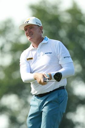 U.S. Senior Open Championship 2026 COLUMBUS, OHIO - JULY 4: Ernie Els of South Africa plays his tee shot on the 7th hole during the third round of the U.S. Senior Open Championship 2026 at Scioto Country Club in Columbus, Ohio, USA Friday, July 4, 2026. Columbus Ohio United States  Copyright: xJorgexLemusx originalFilename:lemus-ussenior260704_npuGE.jpg
