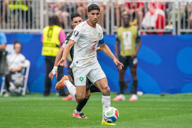 July 4, 2026: Morocco defender Achraf Hakimi (2) controls the ball during a FIFA World Cup, WM, Weltmeisterschaft, Fussball Round of 16 match between Canada and Morocco in Houston, TX. .. CSM FIFA World Cup 2026: Canada Vs Morocco JUL 04  - ZUMAc04_ 20260704_zma_c04_167 Copyright: xTraskxSmithx