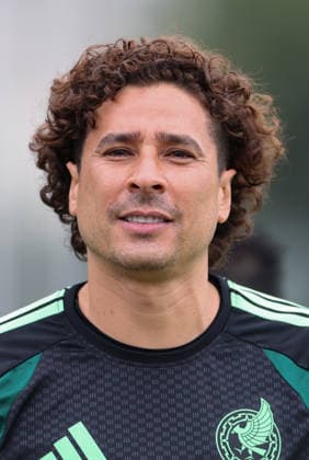 (260705) -- MEXICO CITY, July 5, 2026 -- Guillermo Ochoa, goalkeeper of Mexico, attends a training session ahead of the round of 16 match between Mexico and England at the 2026 FIFA World Cup, WM, Weltmeisterschaft, Fussball in Mexico City, Mexico, July 4, 2026. (Photo by Xinhua) (SP)MEXICO-MEXICO CITY-FOOTBALL-FIFA WORLD CUP-TRAINING-MEXICO FranciscoxCanedo 