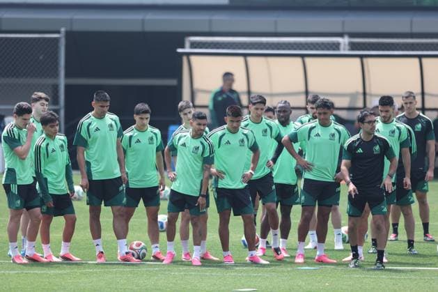 (260705) -- MEXICO CITY, July 5, 2026 -- Players of Mexico attend a training session ahead of the round of 16 match between Mexico and England at the 2026 FIFA World Cup, WM, Weltmeisterschaft, Fussball in Mexico City, Mexico, July 4, 2026. (Photo by Xinhua) (SP)MEXICO-MEXICO CITY-FOOTBALL-FIFA WORLD CUP-TRAINING-MEXICO FranciscoxCanedo 