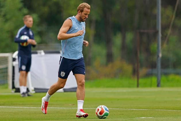 RECORD DATE NOT STATED 4th July 2026; Pumas La Cantera training center, Mexico City, Mexico; FIFA World Cup, WM, Weltmeisterschaft, Fussball Football, England Training Session; Harry Kane of the England controls the ball HeulerxAndrey DiaEsportivo