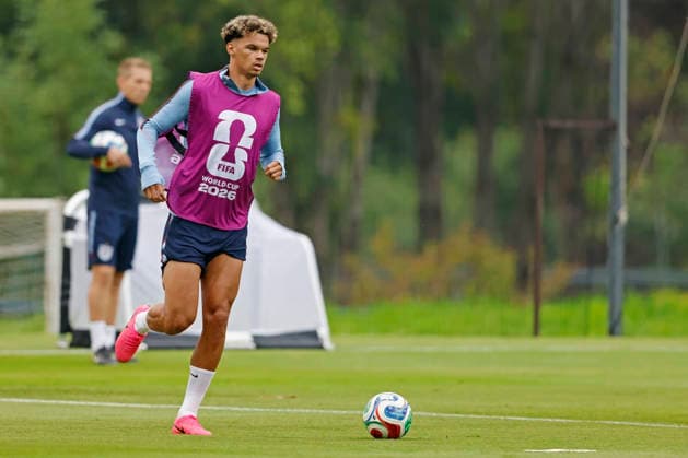 RECORD DATE NOT STATED 4th July 2026; Pumas La Cantera training center, Mexico City, Mexico; FIFA World Cup, WM, Weltmeisterschaft, Fussball Football, England Training Session; Nico O Reilly of the England runs with the ball HeulerxAndrey DiaEsportivo
