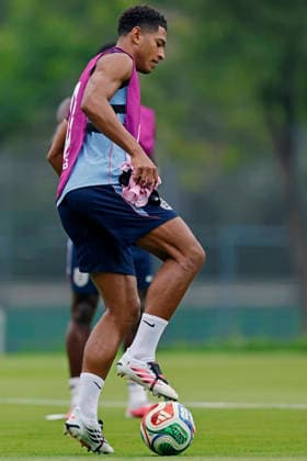 RECORD DATE NOT STATED 4th July 2026; Pumas La Cantera training center, Mexico City, Mexico; FIFA World Cup, WM, Weltmeisterschaft, Fussball Football, England Training Session; Jude Bellingham of the England controls the ball HeulerxAndrey DiaEsportivo