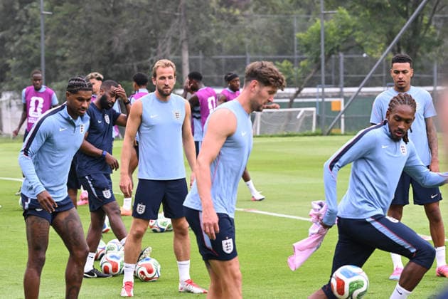 (260705) -- MEXICO CITY, July 5, 2026 -- Players of England attend a training session ahead of the round of 16 match between Mexico and England at the 2026 FIFA World Cup, WM, Weltmeisterschaft, Fussball in Mexico City, Mexico, July 4, 2026. ) (SP)MEXICO-MEXICO CITY-FOOTBALL-FIFA WORLD CUP-TRAINING-ENGLAND LixMuzi 