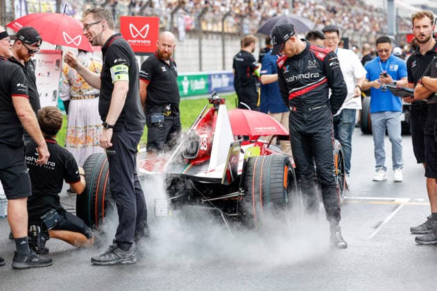 2026 FORMULA E SHANGHAI ePRIX MORTARA Edoardo (swi), Mahindra Racing, Mahindra M12Electro, portrait, grille de depart, starting grid, during the Shanghai ePrix, 12th and 13th round of the 2025-26 ABB FIA Formula E World Championship, WM, Weltmeisterschaft on the Shanghai International Circuit from July 3 to 5, 2026 in Shanghai, China - ShanghaiChina  Copyright: xFREDERICxLExFLOCxHx