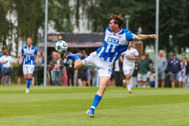 Bernie Lennemann (Rostock) ; GER, FSV Kühlungsborn vs. FC Hansa Rostock, Fußball, Männer, 3. Liga, Testspiel, Spielzeit 2026 2027, 04.07.2026 Kühlungsborn Sportplatz Mecklenburg - Vorpommern Deutschland *** Bernie Lennemann Rostock GER, FSV Kühlungsborn vs. FC Hansa Rostock, Soccer, Men, 3rd Division, Friendly Match, 2026–2027 Season, April 7, 2026, Kühlungsborn Sports Field, Mecklenburg-Western Pomerania, Germany