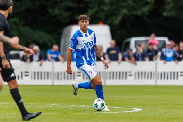 Lukas Wallner (Rostock) ; GER, FSV Kühlungsborn vs. FC Hansa Rostock, Fußball, Männer, 3. Liga, Testspiel, Spielzeit 2026 2027, 04.07.2026 Kühlungsborn Sportplatz Mecklenburg - Vorpommern Deutschland *** Lukas Wallner Rostock GER, FSV Kühlungsborn vs. FC Hansa Rostock, Soccer, Men, 3rd Division, Friendly Match, 2026–2027 Season, April 7, 2026, Kühlungsborn Sports Field, Mecklenburg-Western Pomerania, Germany