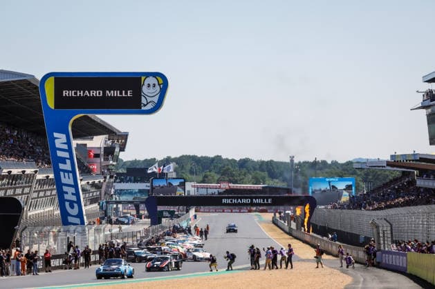 LE MANS CLASSIC SERIES 2026 - LE MANS CLASSIC LEGEND Grid 6, Start, action during the 2026 Le Mans Classic Legend, 4th round of the Le Mans Classic Series 2026, from July 02 to 05 in Circuit des 24h, in Le Mans, France - Le MansFrance  Copyright: xGREGORYxLENORMANDx