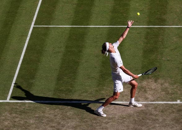 Alexander Zverev (GER), Herren Einzel, Men s Singles Tennis - Wimbledon 2026 - Grand Slam ITF ATP, Tennis Herren WTA, Tennis Damen - AELTC - London - - Great Britain - 4 July 2026. *** Alexander Zverev (GER), Men s Singles, Wimbledon 2026 Grand Slam, ITF, ATP, WTA, AELTC, London, Great Britain, July 4, 2026 Copyright: xJuergenxHasenkopfx