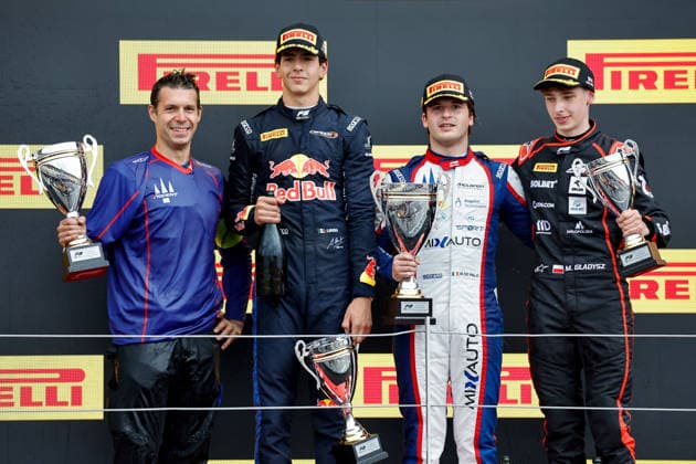 AUTO - FORMULA 3 2026 - SILVERSTONE RIVERA Ernesto (mex), Campos Racing, Dallara F3 2025, DE PALO Matteo (ita), Trident, Dallara F3 2025, GLADYSZ Maciej (pol), ART Grand Prix, Dallara F3 2025, portrait Celebration podium during the 5th round of the 2026 FIA Formula 3 Championship from July 3 to 5, 2026 on the Silverstone Circuit, in Silverstone, United Kingdom - SilverstoneUnited Kingdom  Copyright: xPauloxMariax