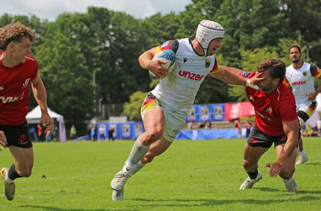 EM im 7er-Rugby in Hamburg: Felix Hufnagel sorgte beim Halbfinalsieg der deutschen Männer gegen Belgien für alle Punkte. *** Rugby Sevens European Championship in Hamburg: Felix Hufnagel scored all the points in the German men s semifinal victory over Belgium