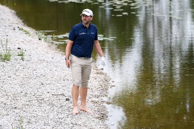 Nicolai von Dellingshausen (GER) schlaegt aus dem Wasser an der 18, 37. BMW International Open 2026, Golf, DP World Tour, Herren, Finale, 05.07.2026 Eichenried Bayern Deutschland *** Nicolai von Dellingshausen (GER) hits a shot out of the water on the 18th hole, 37 BMW International Open 2026, Golf, DP World Tour, Men s, Final, July 5, 2026, Eichenried, Bavaria, Germany Copyright: xkolbert-press ChristianxKolbertx