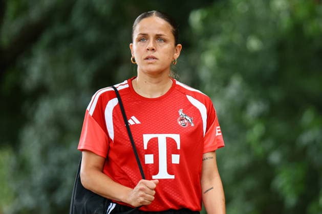 1. FC Köln Frauen, Auftakttraining, 05.07.2026 Laura Feiersinger (1. FC Köln, 27) beim Auftakttraining der Frauen des 1. FC Köln zur Saison 2026 27 der 1. Frauen Fussball Bundesliga, Trainingsgelände am Geißbockheim, Köln, 05.07.2026 DFL DFB regulations prohibit any use of photographs as image sequences and or quasi-video. *** 1 FC Köln Women, Season-Opener Training, July 5, 2026 Laura Feiersinger 1 FC Köln, 27 at the season-opener training session for the 1 FC Köln women’s team for the 2026 season, 27th round of the Women’s Bundesliga, training facility at Geißbockheim, Cologne, July 5, 2026 DFL and DFB regulations prohibit any use of photographs as image sequences and or quasi-video Copyright: xBEAUTIFULxSPORTS Freisenx