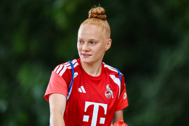 Angebot: 1. FC Köln Frauen, Auftakttraining, 05.07.2026 Laura Vogt (1. FC Köln, 8) beim Auftakttraining der Frauen des 1. FC Köln zur Saison 2026 27 der 1. Frauen Fussball Bundesliga, Trainingsgelände am Geißbockheim, Köln, 05.07.2026 DFL DFB regulations prohibit any use of photographs as image sequences and or quasi-video. *** 1 FC Köln Women, First Training Session, July 5, 2026 Laura Vogt 1 FC Köln, 8 at the 1 FC Köln Women’s first training session of the 2026–27 season in the Women’s Bundesliga, training grounds at Geißbockheim, Cologne, July 5, 2026 DFL DFB regulations prohibit any use of photographs as image sequences and or quasi-video Copyright: xBEAUTIFULxSPORTS Freisenx
