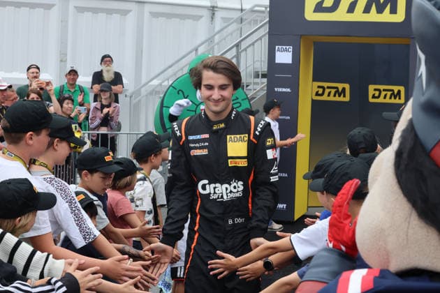 Nürnberg, Deutschland 03. - 05. Juli 2026: DTM - 2026 - Norisring - Sonntag Rennen 2 Im Bild: Ben Dörr Doerr (GER 25) im Portrait bei der Fahrerpräsentation Norisring Bayern *** Nuremberg, Germany, July 3–5, 2026, DTM 2026 Norisring, Sunday, Race 2. Pictured: Ben Dörr (GER 25) during the driver presentation at the Norisring in Bavaria. Copyright: xFotostandx xFabianxWernerx