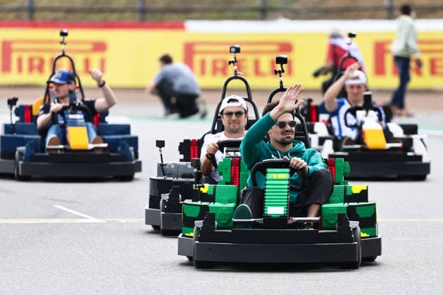 F1 British Grand Prix 2026 Lance Stroll of Aston Martin Aramco, Sergio Perez of Cadillac, Max Verstappen of Red Bull Racing and Liam Lawson of Racing Bulls drive Lego karts during the drivers parade ahead of the Formula 1 British Grand Prix at Silverstone Circuit in Northampton, Great Britain on July 5, 2026. Northampton United Kingdom  Copyright: xJakubxPorzyckix originalFilename:porzycki-f1britis260705_npYCU.jpg