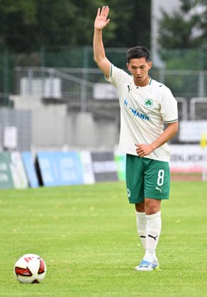 05.07.2026 - Fussball - Saison 2026 2027 - Testspiel Freundschaftsspiel - SpVgg Bayreuth - SpVgg Greuther Fürth ( Kleeblatt ) - - Sportfoto Zink - xwoxzix - regulations prohibit any use of photographs as image sequences and or quasi-video - only for editorial use - Shinta Appelkamp (8, SpVgg Greuther Fürth ) *** July 5, 2026 Soccer Season 2026–2027 Exhibition Match Friendly Match SpVgg Bayreuth SpVgg Greuther Fürth Kleeblatt Sports Photo by Zink xwoxzix; regulations prohibit any use of photographs as image sequences and or quasi-video; for editorial use only; Shinta AppElkamp 8, SpVgg Greuther Fürth