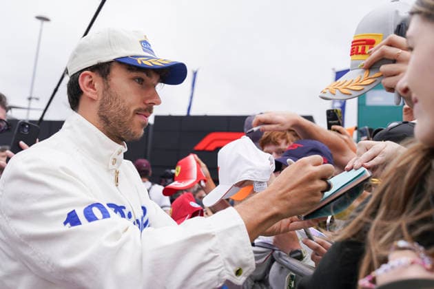 FORMULA ONE BRITISH GRAND PRIX 2026 Pierre Gasly 10 (FRA) Alpine arriving for race day during the Formula 1 Pirelli British Grand Prix 2026, 9th round of the 2026 Formula 1 World Championship, WM, Weltmeisterschaft from 3rd - 5th July, 2026 at the Silverstone Circuit, Silverstone, England. Credit: Robbie Hoad Every Second Media Editorial use only. All images are copyright Every Second Media Limited. No images may be reproduced without prior permission. Copyright: xIMAGO EveryxSecondxMediax ESM-2060-0687 RobbiexHoadx xEveryxSecondxMediax