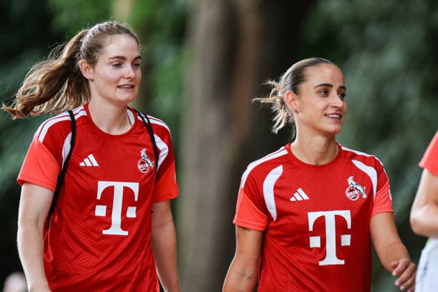Angebot: 1. FC Köln Frauen, Auftakttraining, 05.07.2026 Taylor Ziemer (1. FC Köln, 18) und Vanessa Leimenstoll (1. FC Köln, 29) Auftakttraining der Frauen des 1. FC Köln zur Saison 2026 27 der 1. Frauen Fussball Bundesliga, Trainingsgelände am Geißbockheim, Köln, 05.07.2026 DFL DFB regulations prohibit any use of photographs as image sequences and or quasi-video. *** 1 FC Köln Women, Season-Opener Training, July 5, 2026 Taylor Ziemer (1 FC Köln), 18, and Vanessa Leimenstoll (1 FC Köln), 29 First training session of the 1 FC Köln women’s team for the 2026 season of the 1st Women’s Bundesliga, training grounds at Geißbockheim, Cologne, July 5, 2026 DFL and DFB regulations prohibit any use of photographs as image sequences and or quasi-video Copyright: xBEAUTIFULxSPORTS Freisenx