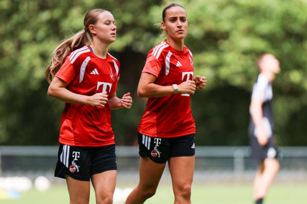 Angebot: 1. FC Köln Frauen, Auftakttraining, 05.07.2026 Laura Donhauser (1. FC Köln, 25) und Vanessa Leimenstoll (1. FC Köln, 29) Auftakttraining der Frauen des 1. FC Köln zur Saison 2026 27 der 1. Frauen Fussball Bundesliga, Trainingsgelände am Geißbockheim, Köln, 05.07.2026 DFL DFB regulations prohibit any use of photographs as image sequences and or quasi-video. *** 1 FC Köln Women, Season-Opening Training Session, July 5, 2026: Laura Donhauser (1 FC Köln, 25) and Vanessa Leimenstoll (1 FC Köln, 29 First training session of the 1 FC Köln women’s team for the 2026 season, 27th round of the Women’s Bundesliga, training grounds at Geißbockheim, Cologne, July 5, 2026. DFL and DFB regulations prohibit any use of photographs as image sequences and or quasi-video content. Copyright: xBEAUTIFULxSPORTS Freisenx