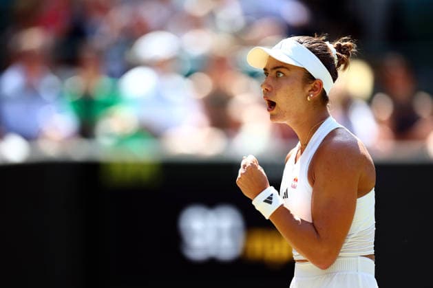 Iva Jovic celebrates during her fourth round match Wimbledon Tennis Championships, Day 7, The All England Lawn Tennis and Croquet Club, London, UK - 05 Jul 2026London The All England Lawn Tennis and United Kingdom  Copyright: xJamesxMarsh Shutterstockx 16976811av
