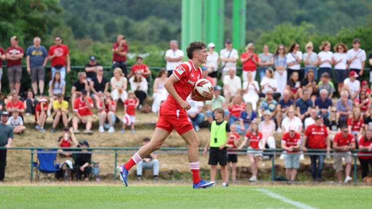 05.07.2026, xrekx, Fussball Testspiel, TSG Kaiserslautern - 1.FC Kaiserslautern v.l. Owen Gibs (1.FC Kaiserslautern) (DFL DFB REGULATIONS PROHIBIT ANY USE OF PHOTOGRAPHS as IMAGE SEQUENCES and or QUASI-VIDEO) Kaiserslautern *** July 5, 2026, xrekx, Soccer Friendly Match, TSG Kaiserslautern 1 FC Kaiserslautern v l Owen Gibs 1 FC Kaiserslautern DFL DFB REGULATIONS PROHIBIT ANY USE OF PHOTOGRAPHS as IMAGE SEQUENCES and or QUASI-VIDEO Kaiserslautern