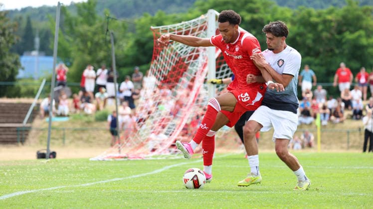 05.07.2026, xrekx, Fussball Testspiel, TSG Kaiserslautern - 1.FC Kaiserslautern v.l. Thierry Tazemeta (1.FC Kaiserslautern) (DFL DFB REGULATIONS PROHIBIT ANY USE OF PHOTOGRAPHS as IMAGE SEQUENCES and or QUASI-VIDEO) Kaiserslautern *** July 5, 2026, xrekx, Soccer Friendly Match, TSG Kaiserslautern vs. 1. FC Kaiserslautern, l Thierry Tazemeta, 1. FC Kaiserslautern. DFL and DFB regulations prohibit any use of photographs as image sequences and or quasi-video. Kaiserslautern