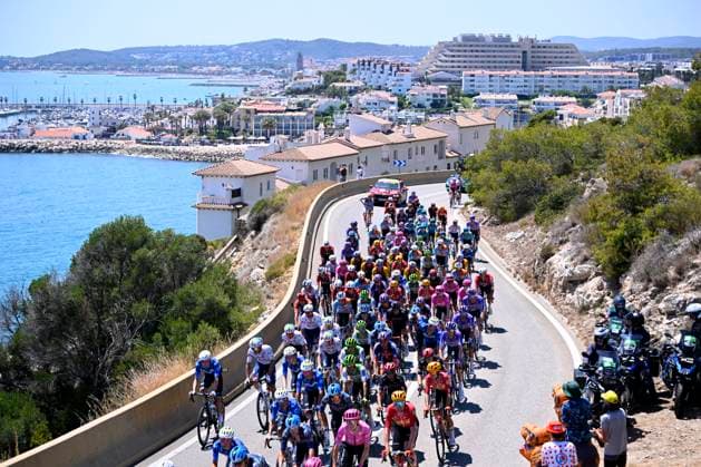 Tour de France 2026 Stage 2 BARCELONA, SPAIN - JULY 05 : Illustration picture of the peloton during stage 2 of the 113rd edition of Tour de France an UCI World Tour 2.UWT cycling road race stage for Men Elite of 182 km with start in Tarragona and finish in Barcelona on July 5, 2026 in Barcelona, Spain, 05 07 2026 ( Motordriver Kurt Vandenborre - Barcelona Spain  Copyright: xTomasxSiskx
