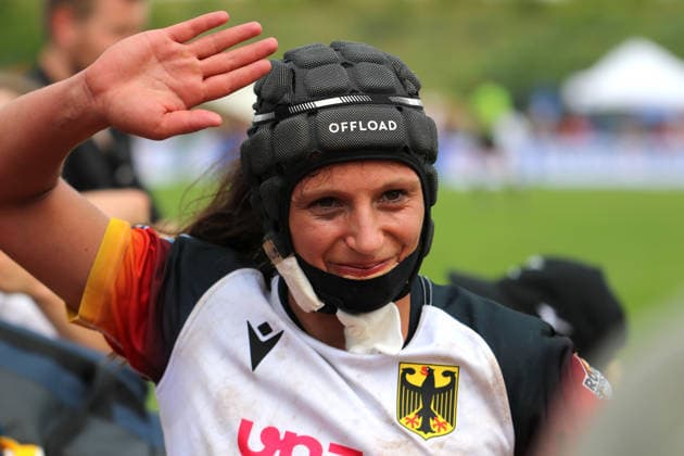 EM im 7er-Rugby in Hamburg: Das deutsche Nationalteam um Elena Riccarda Hennig gewinnt gegen Irland das Spiel um den fünften Platz. *** Rugby Sevens European Championship in Hamburg: The German national team, led by Elena Riccarda Hennig, defeats Ireland in the fifth-place match
